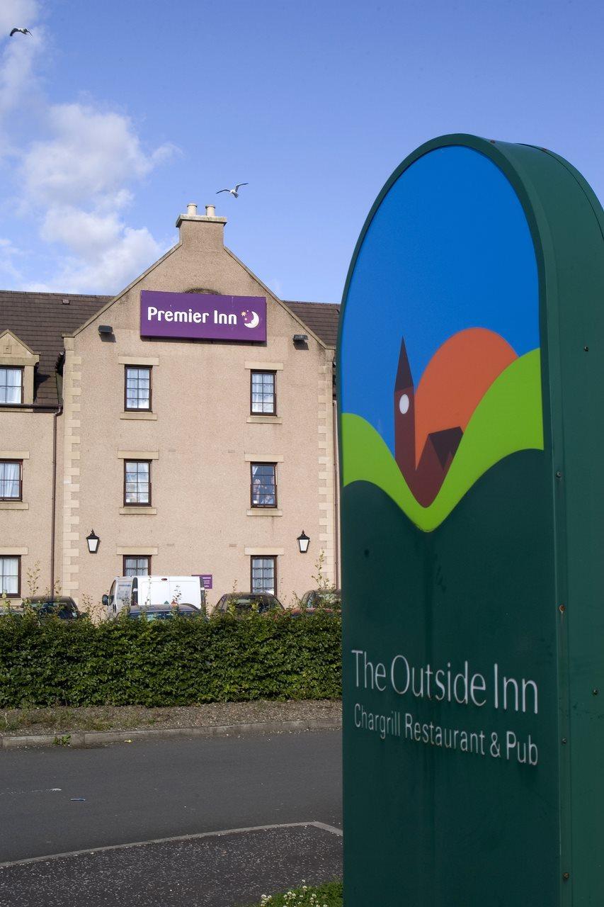 Premier Inn Falkirk - Larbert Exteriör bild